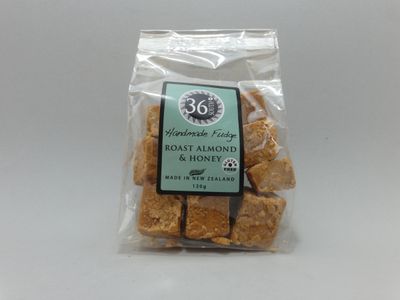 Handmade Roast Almond and Honey Fudge 120g