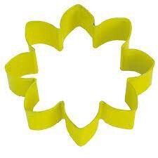 Cookie Cutter Yellow Daisy 9cm