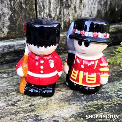 Salt &amp; Pepper - UK Guards