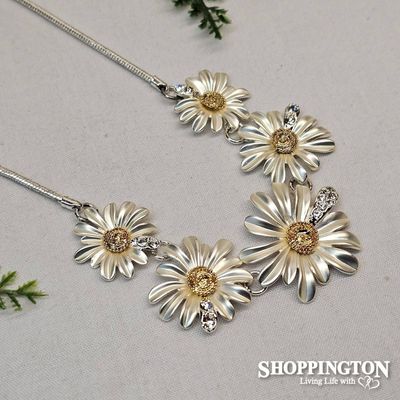 Necklace - Silver and Gold Daisy Necklace