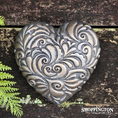 Collectable Heart - Antique Gold Floral Leaf