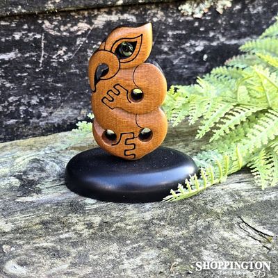 NZ Made Wooden Carving / Manaia