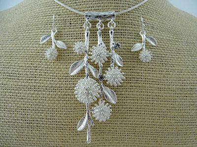 Necklace - Hanging Pohutukawa Set
