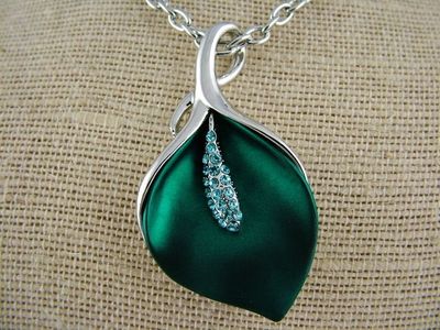 Necklace - Teal Lily