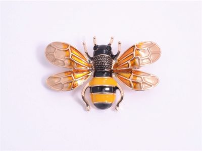 Brooch - Golden Bee