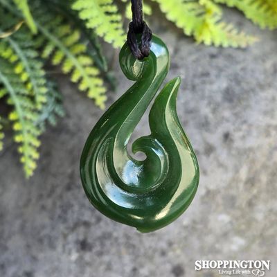 Pounamu Pendant - Hook 45mm