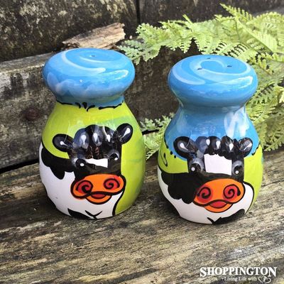 NZ Made Handpainted - Round Cow Salt &amp; Pepper Set