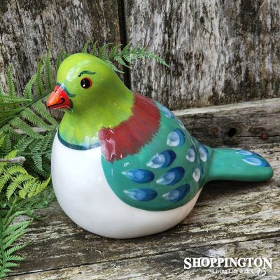 NZ Made Garden Ornament - Splashy Bird Art / NZ Wood Pigeon