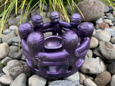 Pottery Circle of Friends / Purple
