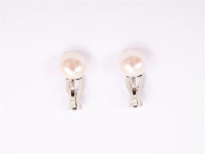 Earrings White Fresh Water pearl ear clips