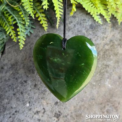 Pounamu Pendant - Heart 50mm