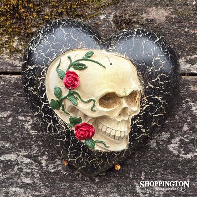 Collectable Heart - Skull &amp; Roses