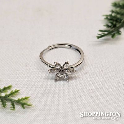 Ring - Sterling Silver Star Flower