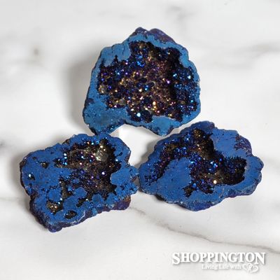 Z Range - Aura Quartz Geode / Blue Sapphire