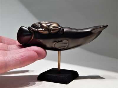 &#039;Whalerider&#039; bronze sculpture by Doug Marsden