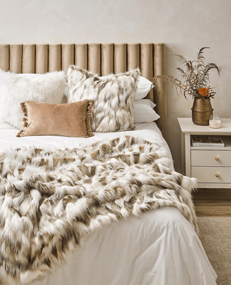 LUXURY FAUX FUR THROW - SNOWSHOE HARE