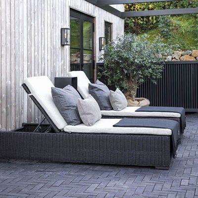 ORLANDO LOUNGER - BLACK TWIST