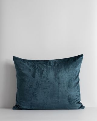 BROMLEY RECTANGLE CUSHION - ADRIATIC