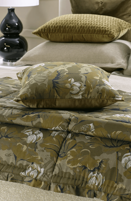 WATERLILY COMFORTER - OLIVE
