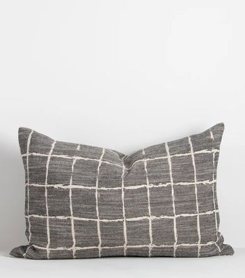 JOHNSON CUSHION -BLACK