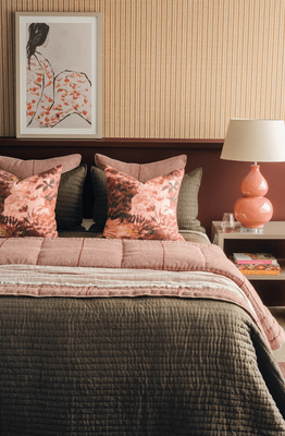 TOBIISHI COMFORTER - DUSKY MERLOT