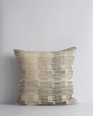 APACHE CUSHION - PEWTER