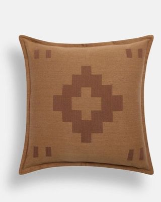 LODGE LIFE CUSHION - TOFFEE