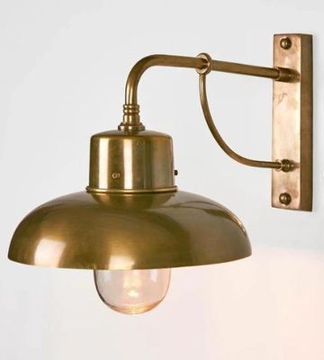 BRIDGEWATER OUTDOOR WALL LIGHT BRASS