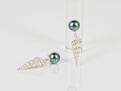 Tahitian pearls and stg silver shells