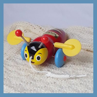 Buzzy Bee Wooden Pull Along