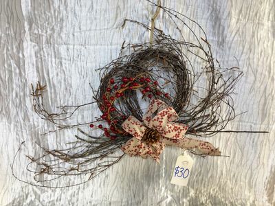 Swirling twig and berry wreath - Code 18 SOLD