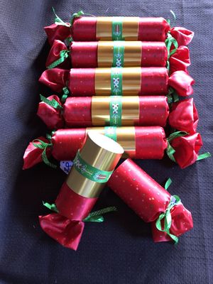 Crackers - refillable - Code 25 SOLD
