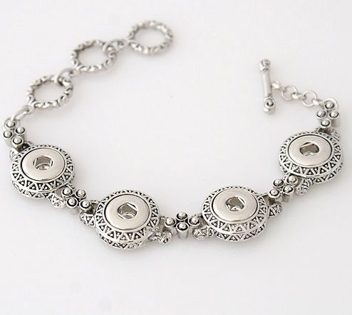 Bracelet - Lovely detail, fits 4 Small Tops