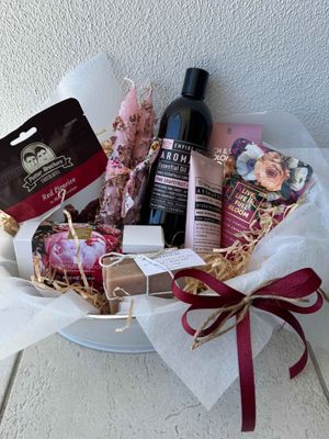 Sweet Luxe  - Gift Basket