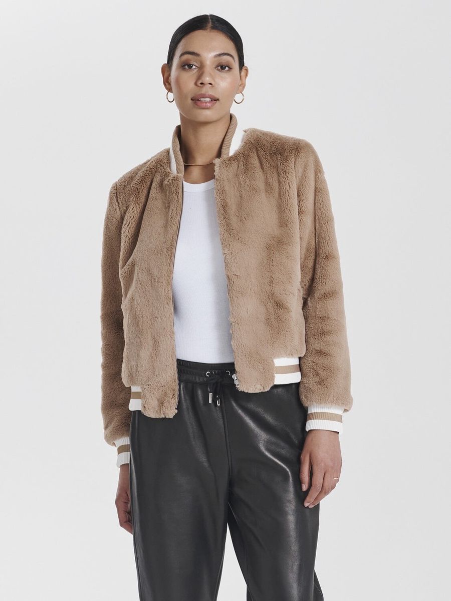 Ena pelly classic on sale faux fur jacket