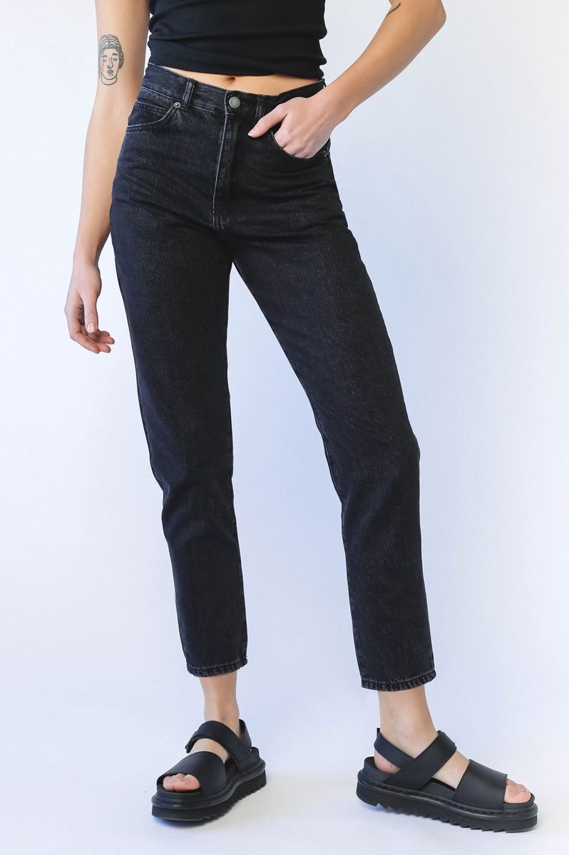 Dr Denim Pepper High Rise Mom Jean | ASOS | Fashion, Mom jeans outfit,  Clothes