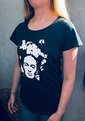 Frida T-Shirt - L