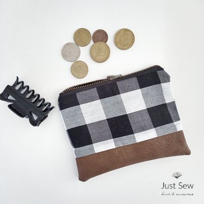 Gingham Style Coin Purse