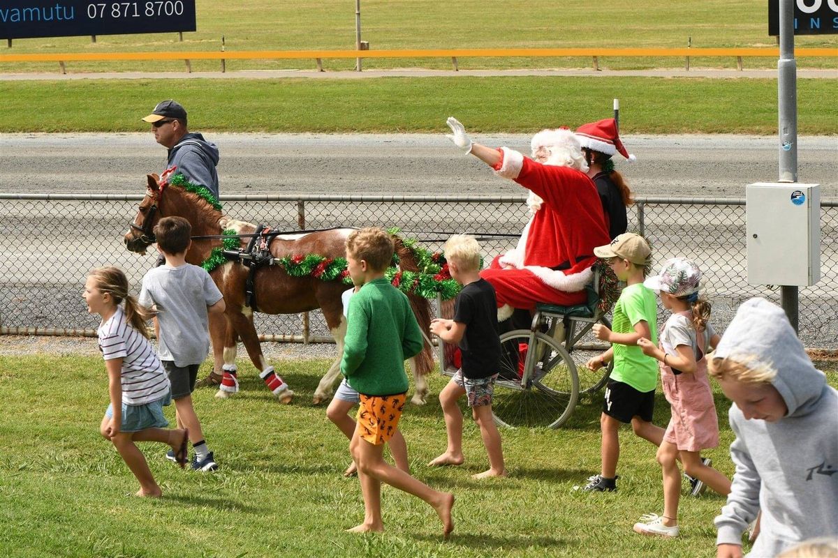 Christmas Live Roping Xmas Eve | Cambridge Raceway