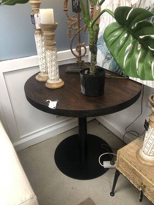 Round Cafe Table