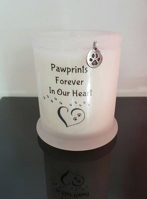 Memorial Candle/ Pawprint Design (For lost pets)