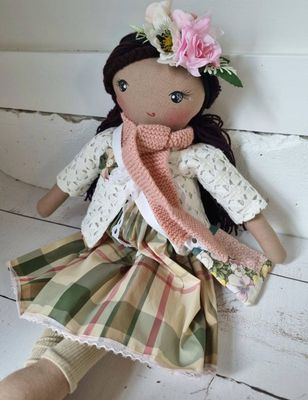 A modern Rag Doll  -  Naeve