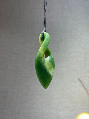 New Zealand Pounamu (Jade) Pikorua/Twist