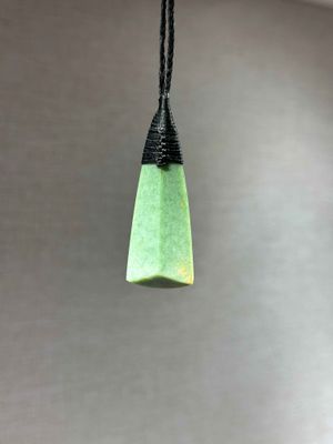 New Zealand Pounamu (Jade) Roimata/Tear Drop