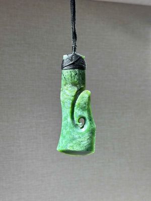 ​New Zealand Pounamu (Jade) Hei Matau/Fish Hook