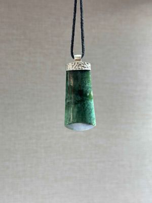 New Zealand Pounamu (Jade) Sterling Silver Toki - etched bale