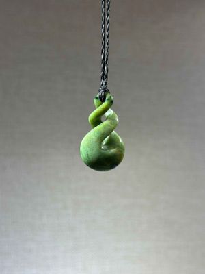 New Zealand Pounamu (Jade) Pikorua/Infinity Twist