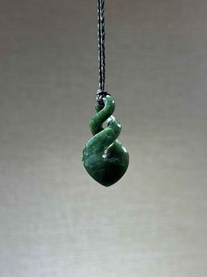 New Zealand Pounamu (Jade) Pikorua/Infinity Twist