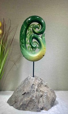 New Zealand (Jade) Pounamu Koru Sculpture - Polished