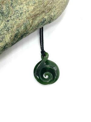 New Zealand (Jade) Pounamu Pikorua with Koru